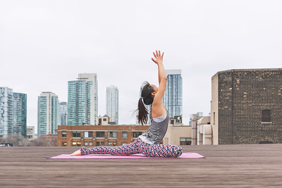 csm_yoga_header88_89b1251f33.jpg